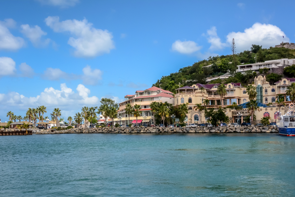 Vue du quartier de Marigot, capitale française de Saint-Martin